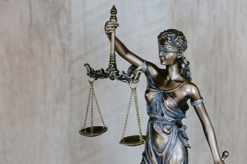 Non-recourse vs recourse factoring explained